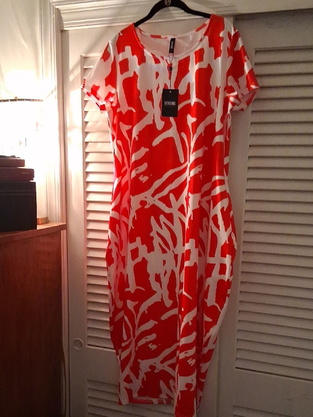 NWT - Stylewe Red & White Abstract Print Maxi Dress